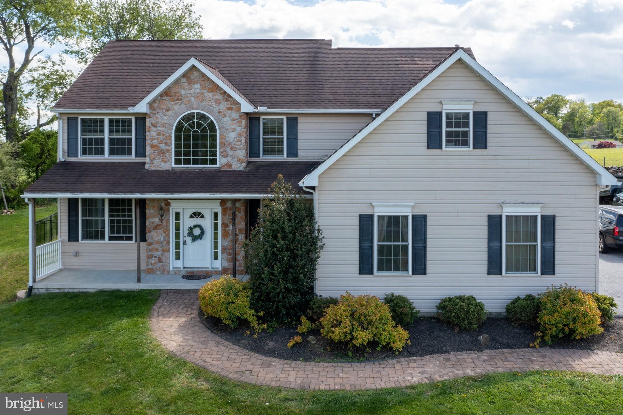 665 Franklin Road Boyertown, PA 19512 - Photo 2 of 44 Gallery Image 2