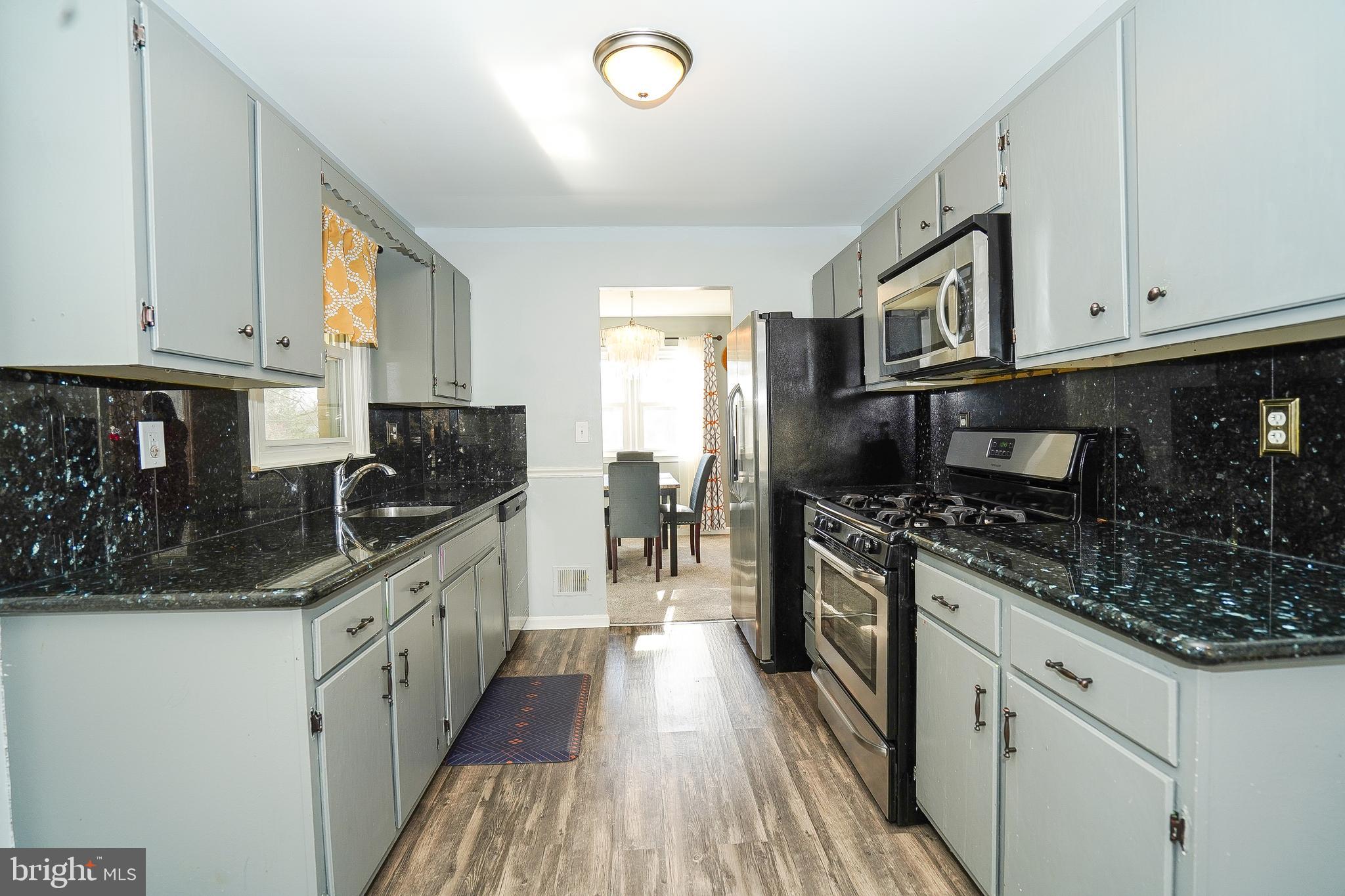 11723 Butlers Branch Road Clinton, MD 20735 - Photo 3 of 12 KITCHEN