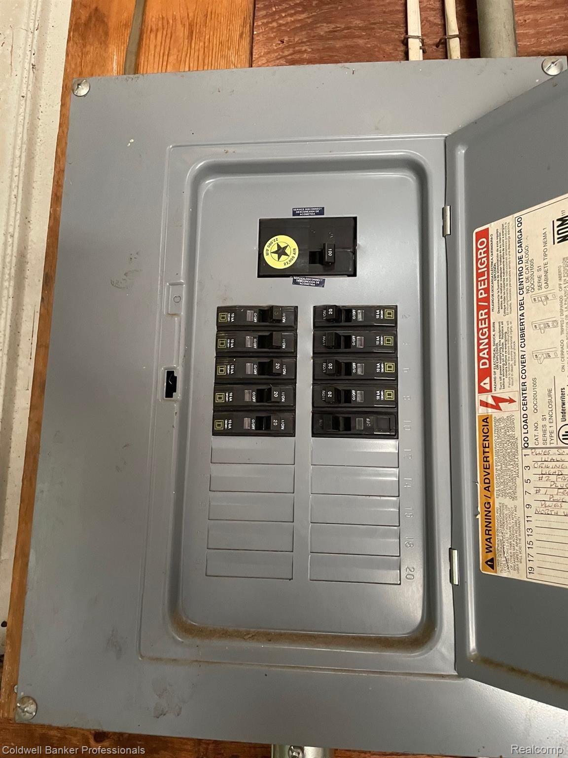 10440 Hill Road Goodells, MI 48027 - Photo 12 of 19 Addional 100 Amp in Barn.jpg