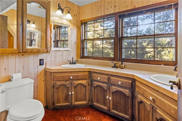 $580,000 | 26638 Lake Forest Drive, Twin Peaks, CA 92391