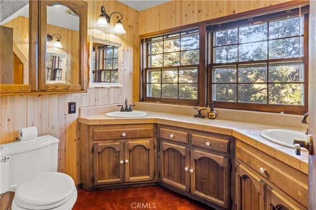 $580,000 | 26638 Lake Forest Drive, Twin Peaks, CA 92391