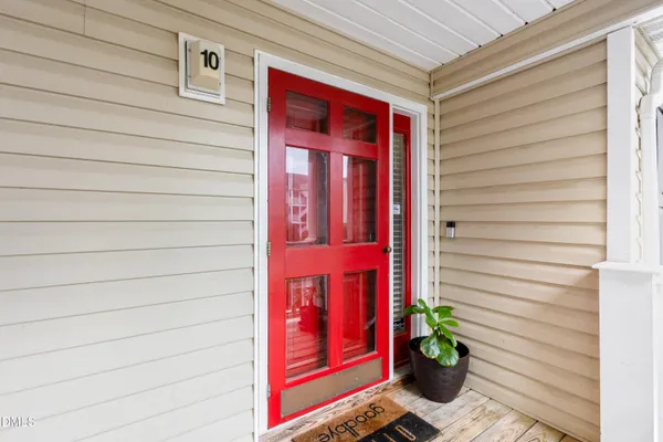 $143,000 | 352 Bubble Creek Court, Unit 10, Fayetteville, NC 28311