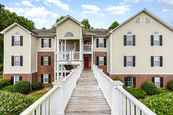 $143,000 | 352 Bubble Creek Court, Unit 10, Fayetteville, NC 28311