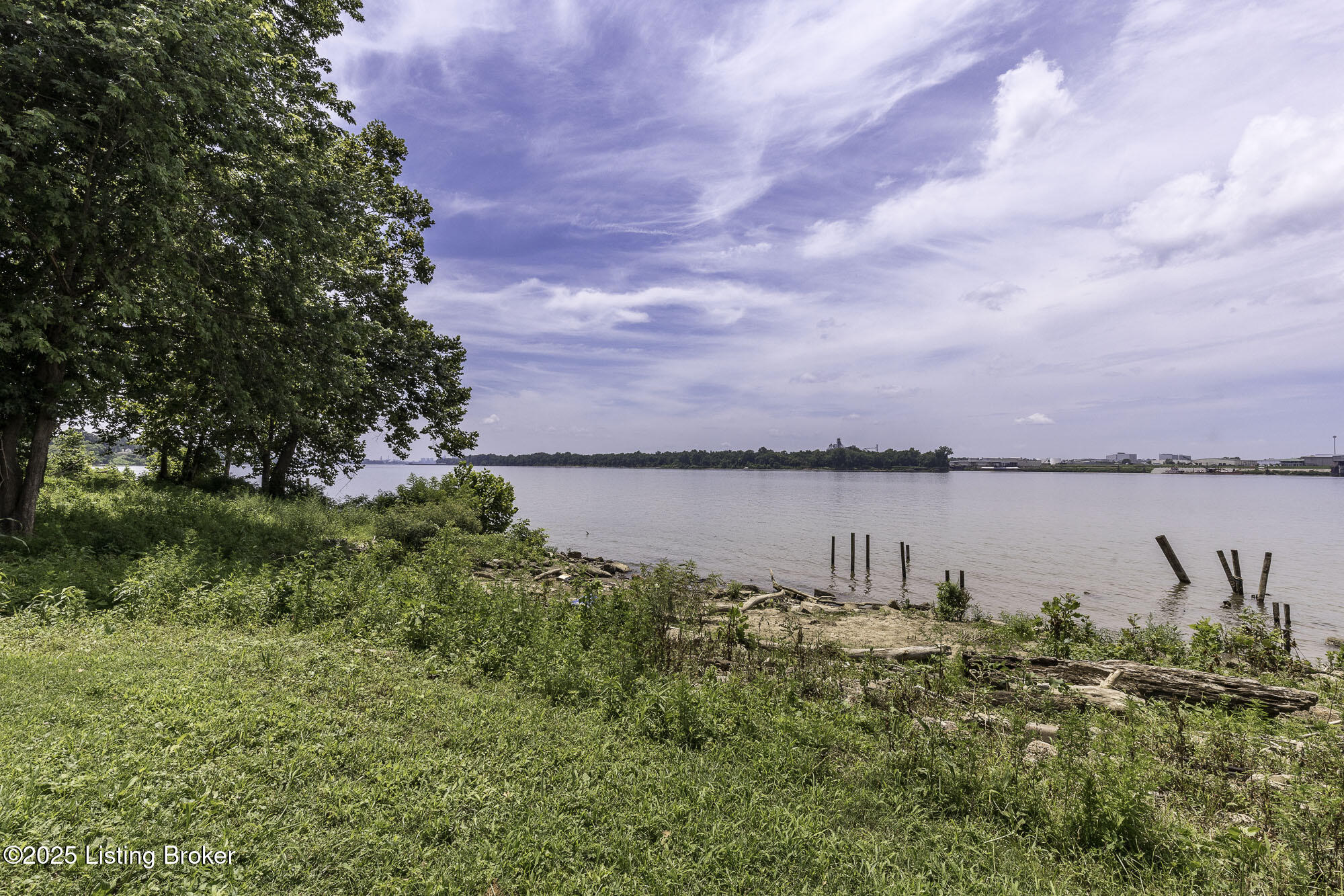 5209 River Road Louisville, KY 40222 - Photo 24 of 53 River024
