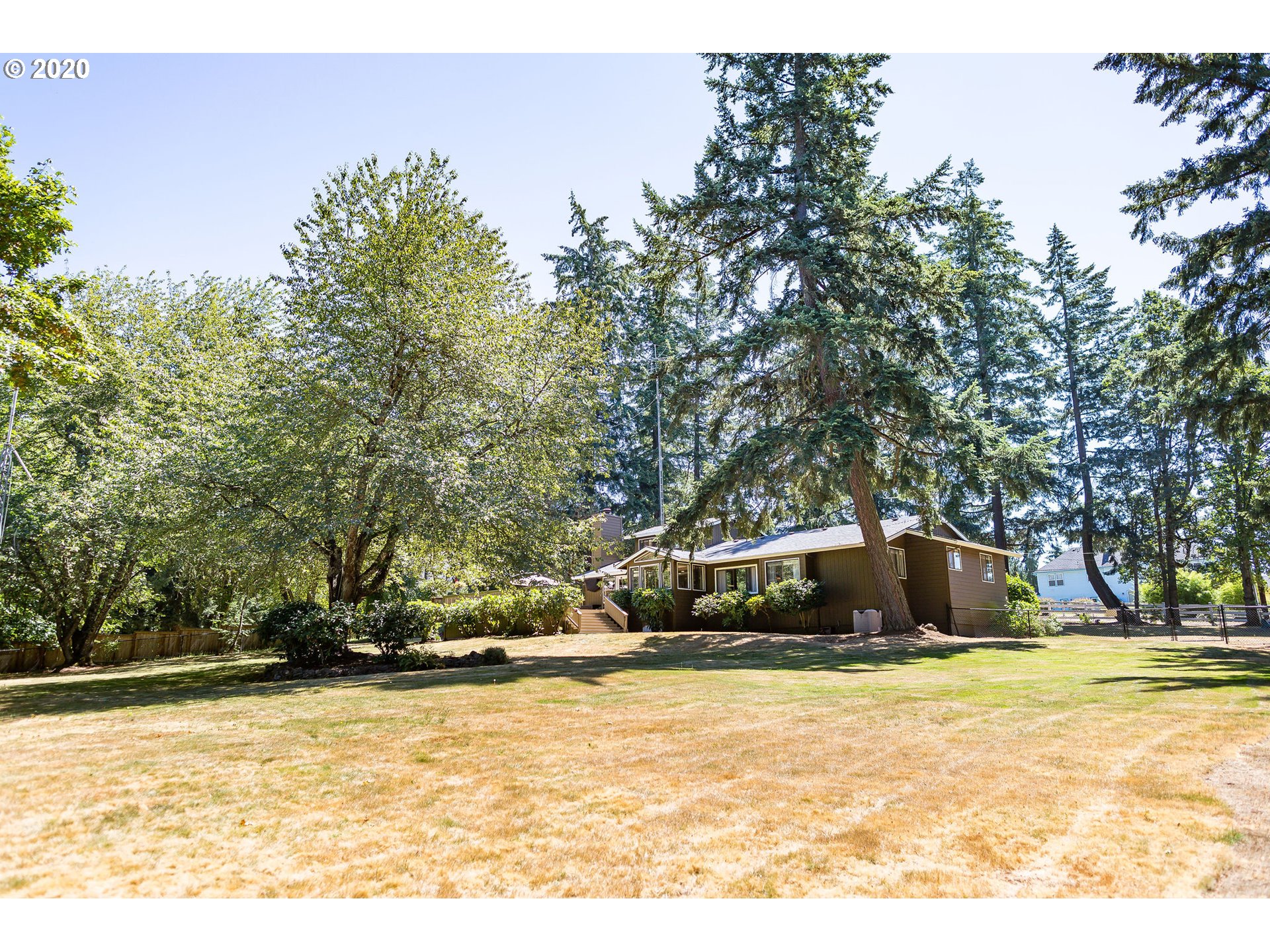 20475 Southwest Gassner Road Beaverton, OR 97007 - Photo 2 of 29 Gallery Image 2