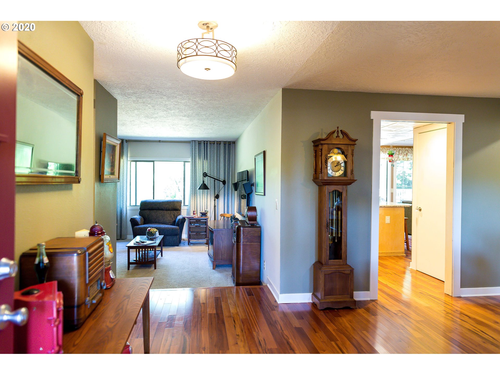 20475 Southwest Gassner Road Beaverton, OR 97007 - Photo 19 of 29 Gallery Image 19