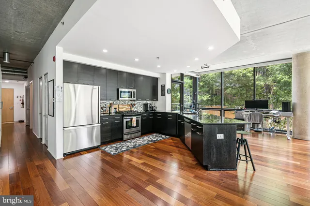 $429,900 | 1352 South Street, Unit 217B, Philadelphia, PA 19147