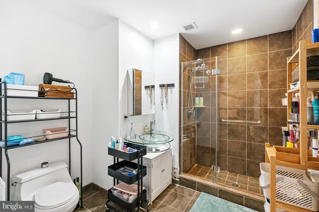 $429,900 | 1352 South Street, Unit 217B, Philadelphia, PA 19147