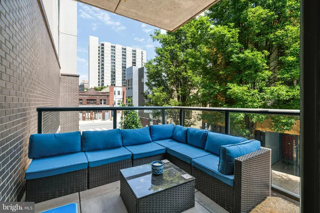 $429,900 | 1352 South Street, Unit 217B, Philadelphia, PA 19147