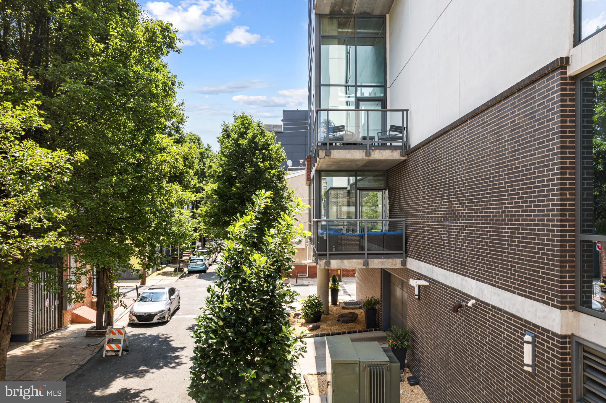 1352 South Street, Unit 217B Philadelphia, PA 19147 - Photo 24 of 26