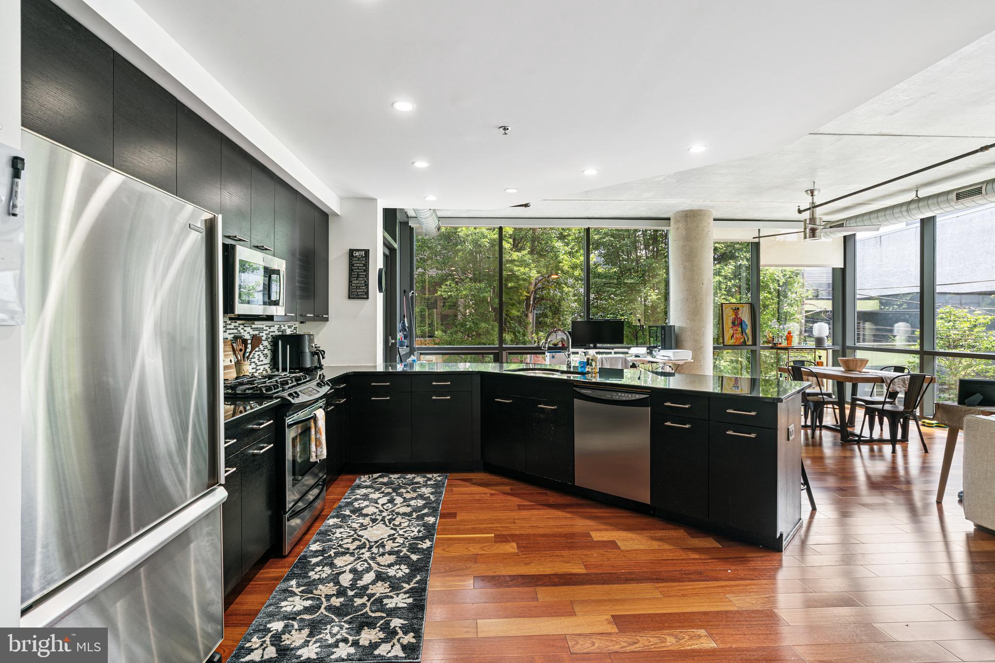 1352 South Street, Unit 217B Philadelphia, PA 19147 - Photo 10 of 26 Large Open Kitchen
