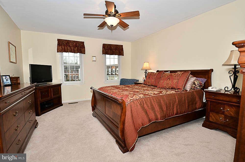 8436 Reflection Lane Vienna, VA 22182 - Photo 11 of 25 Bedroom (Master)