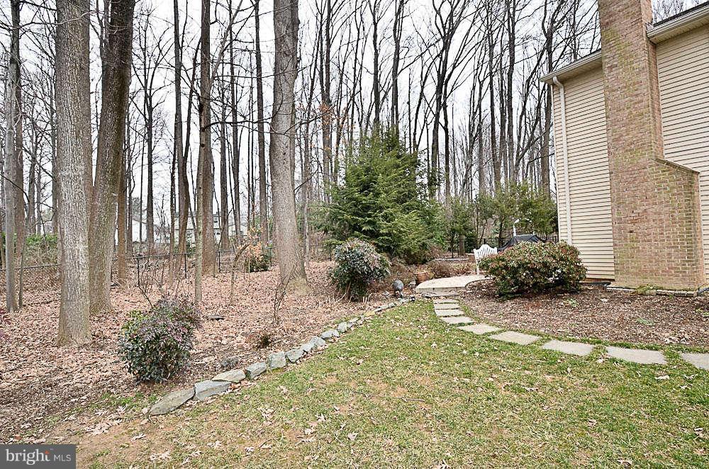 8436 Reflection Lane Vienna, VA 22182 - Photo 21 of 25 Exterior (Rear)