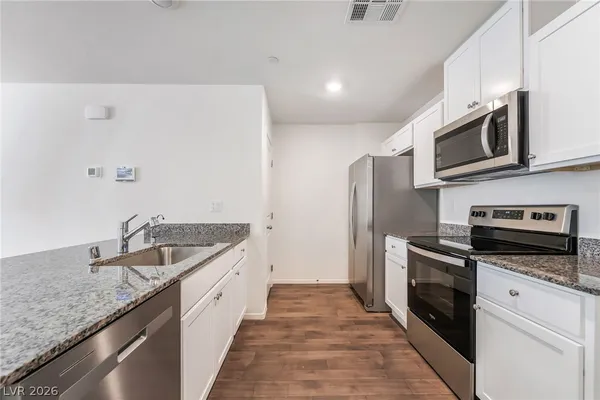 $1,900 | 349 Summer Sparrow Avenue, Henderson, NV 89011