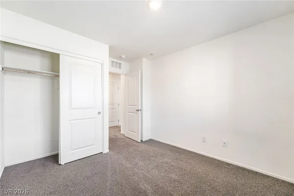 $1,900 | 349 Summer Sparrow Avenue, Henderson, NV 89011