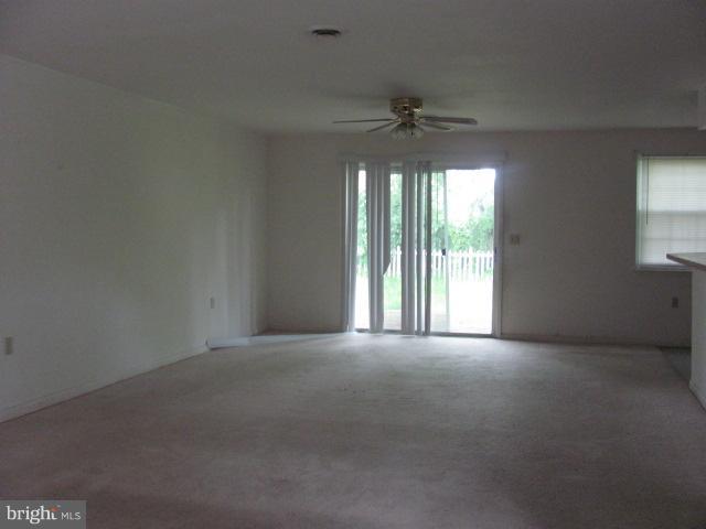 7397 Patrick Road Easton, MD 21601 - Photo 1 of 6 Living Room