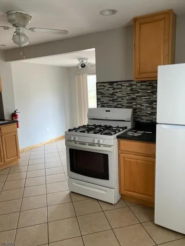 $2,000 | 40 Nestor Street, Unit 2, Franklin, NJ 07416