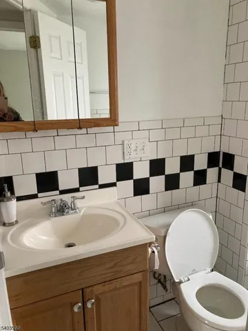 $2,000 | 40 Nestor Street, Unit 2, Franklin, NJ 07416