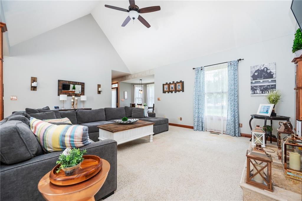 6817 Knollcrest Way Pendleton, IN 46064 - Photo 8 of 37