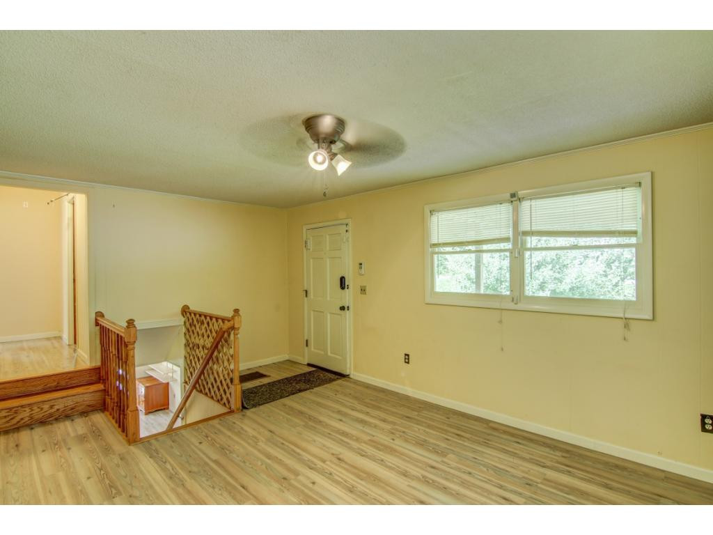 350 Sneed Hill Road Elizabethton, TN 37643 - Photo 11 of 33 Photo 11