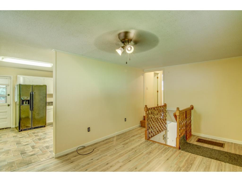 350 Sneed Hill Road Elizabethton, TN 37643 - Photo 12 of 33 Photo 12