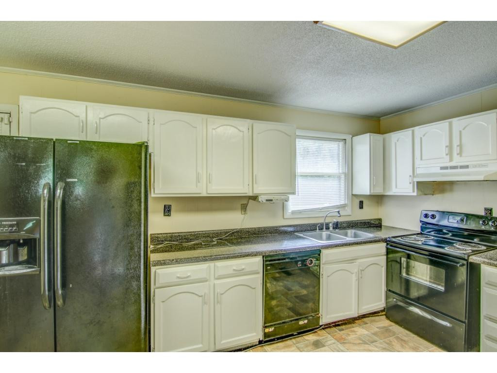 350 Sneed Hill Road Elizabethton, TN 37643 - Photo 15 of 33 Photo 15