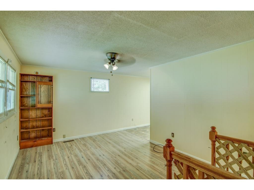 350 Sneed Hill Road Elizabethton, TN 37643 - Photo 9 of 33 Photo 9