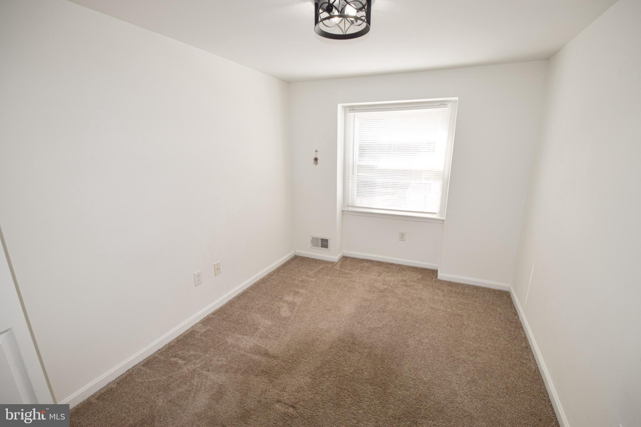 5644 Leiden Road Baltimore, MD 21206 - Photo 10 of 24 Bedroom 1