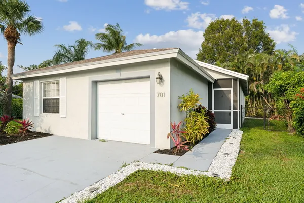 $3,500 | 701 Key W Street, Boynton Beach, FL 33426