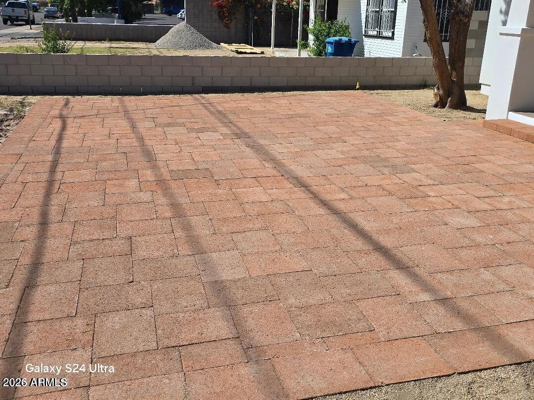 4130 North Longview Avenue Phoenix, AZ 85014 - Photo 4 of 21 5