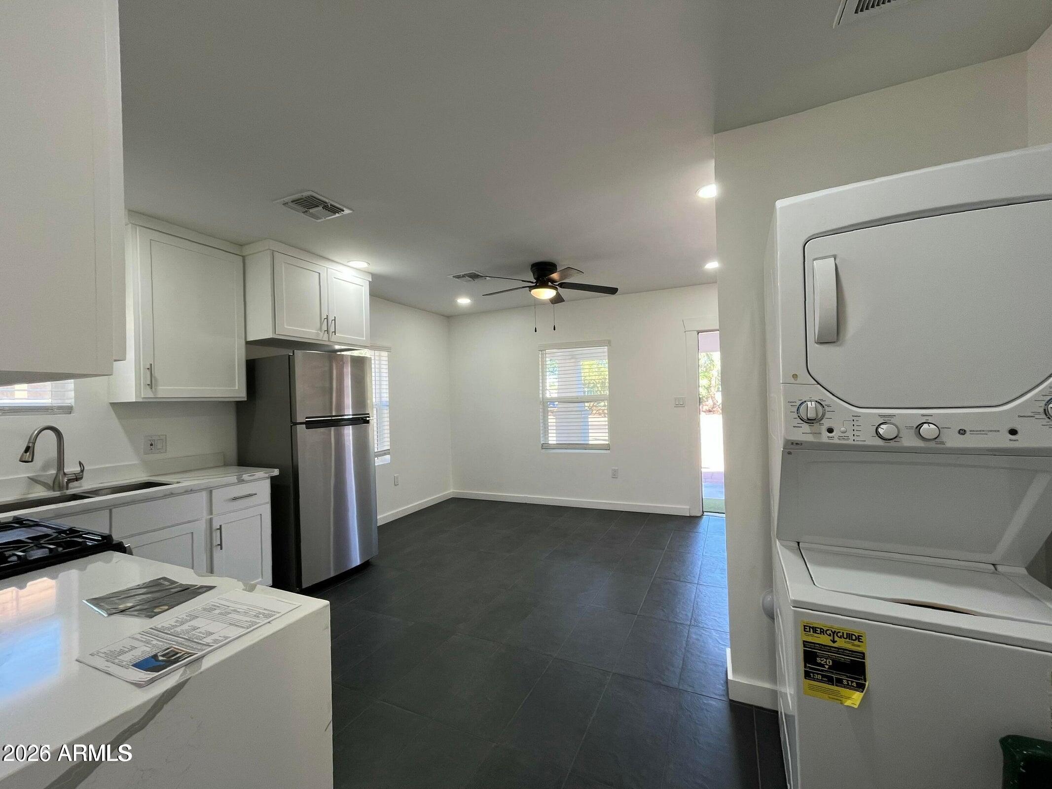 4130 North Longview Avenue Phoenix, AZ 85014 - Photo 6 of 21 6