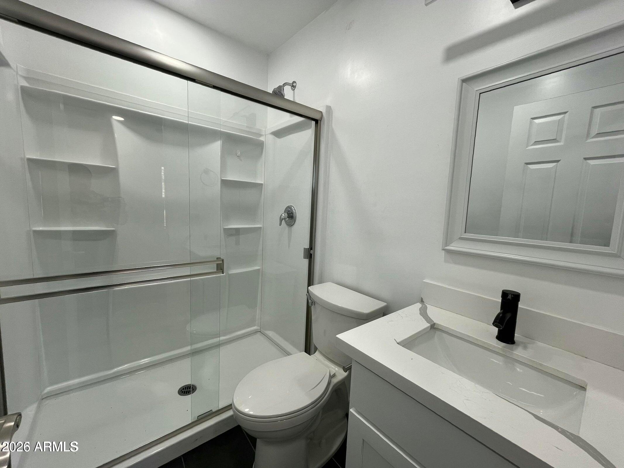 4130 North Longview Avenue Phoenix, AZ 85014 - Photo 8 of 21 10