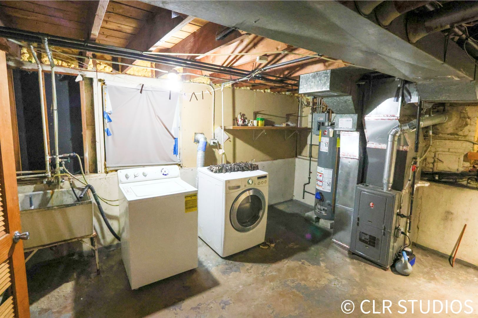 17405 Longfellow Avenue Hazel Crest, IL 60429 - Photo 14 of 20 a utility room with dryer and washer
