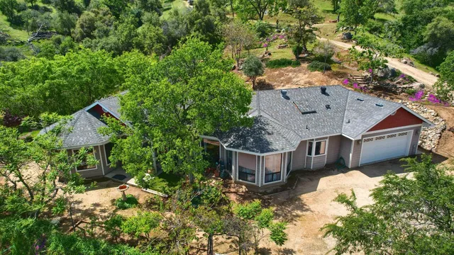 $575,000 | 42625 Red Top Mountain Court, Coarsegold, CA 93614