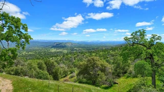 $575,000 | 42625 Red Top Mountain Court, Coarsegold, CA 93614