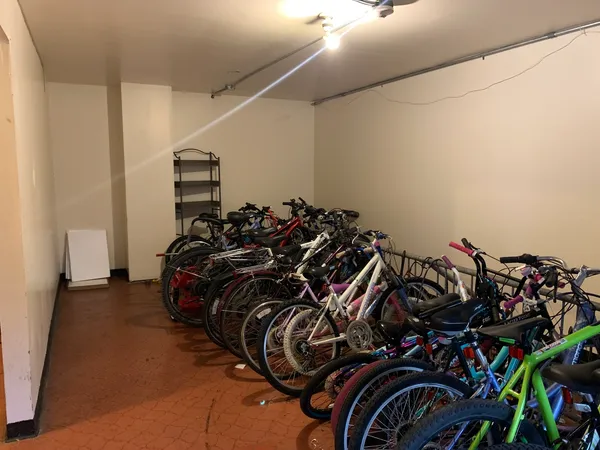 $1,500 | 3 Villa Verde Drive, Unit 307, Buffalo Grove, IL 60089