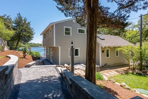 $2,395,000 | 7 Cove Way, Gloucester, MA 01930