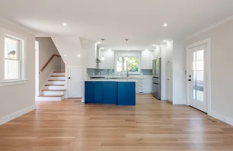 $2,395,000 | 7 Cove Way, Gloucester, MA 01930