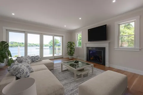 $2,395,000 | 7 Cove Way, Gloucester, MA 01930