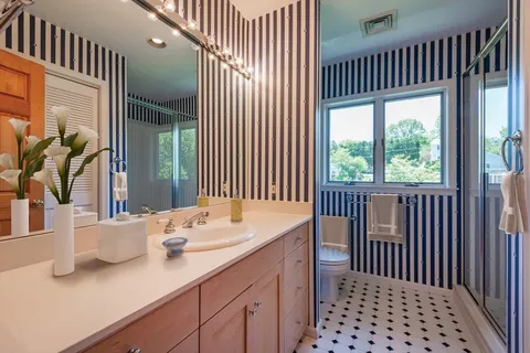 $2,395,000 | 7 Cove Way, Gloucester, MA 01930