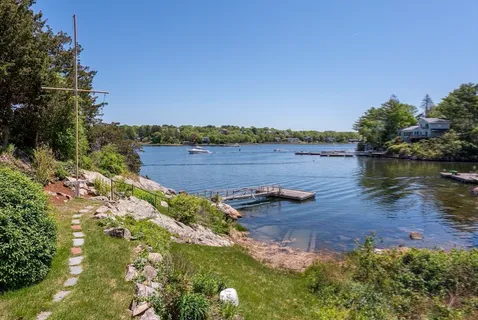 $2,395,000 | 7 Cove Way, Gloucester, MA 01930
