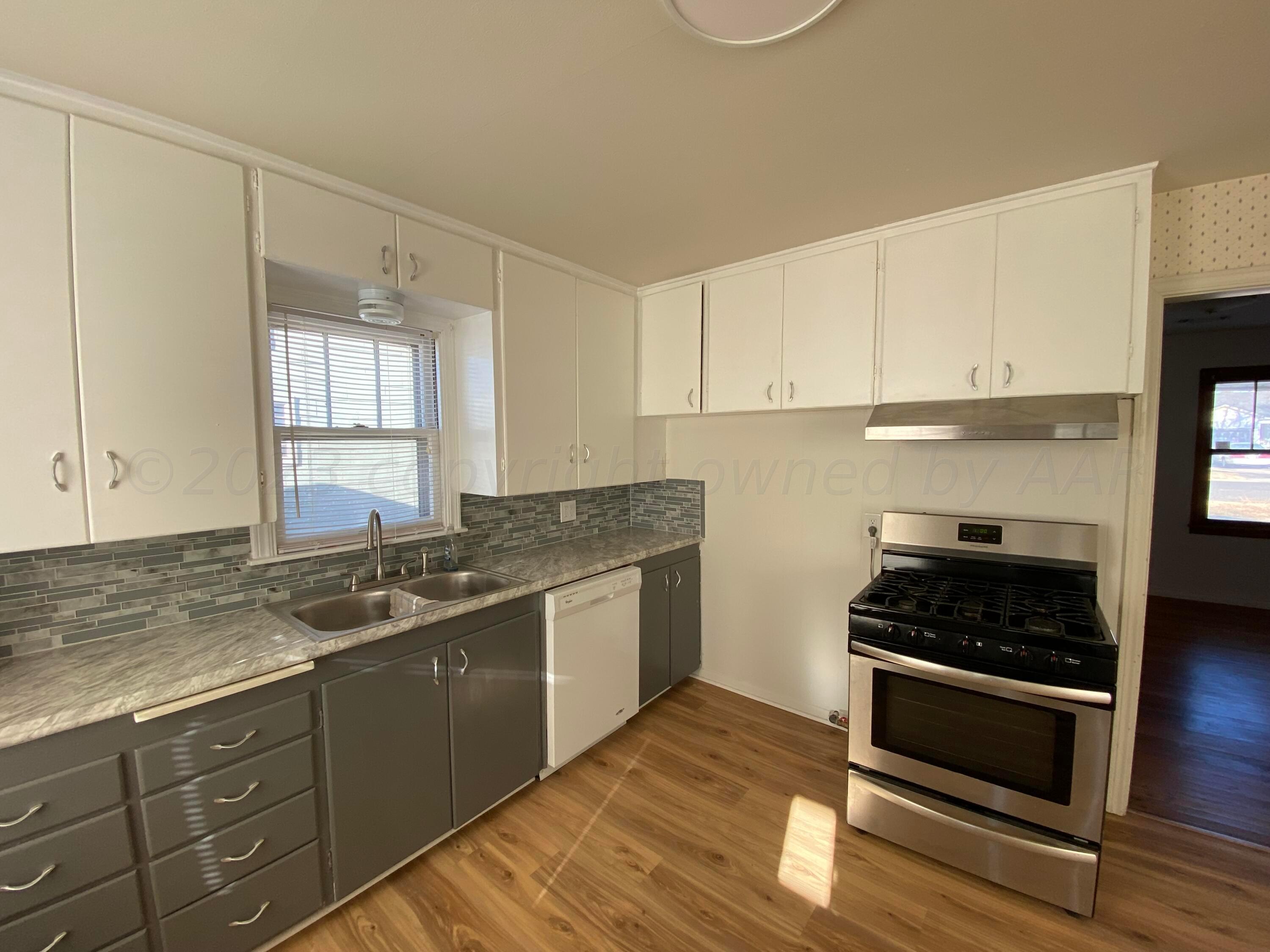 702 Sunset Terrace Amarillo, TX 79106 - Photo 11 of 12 IMG_3532