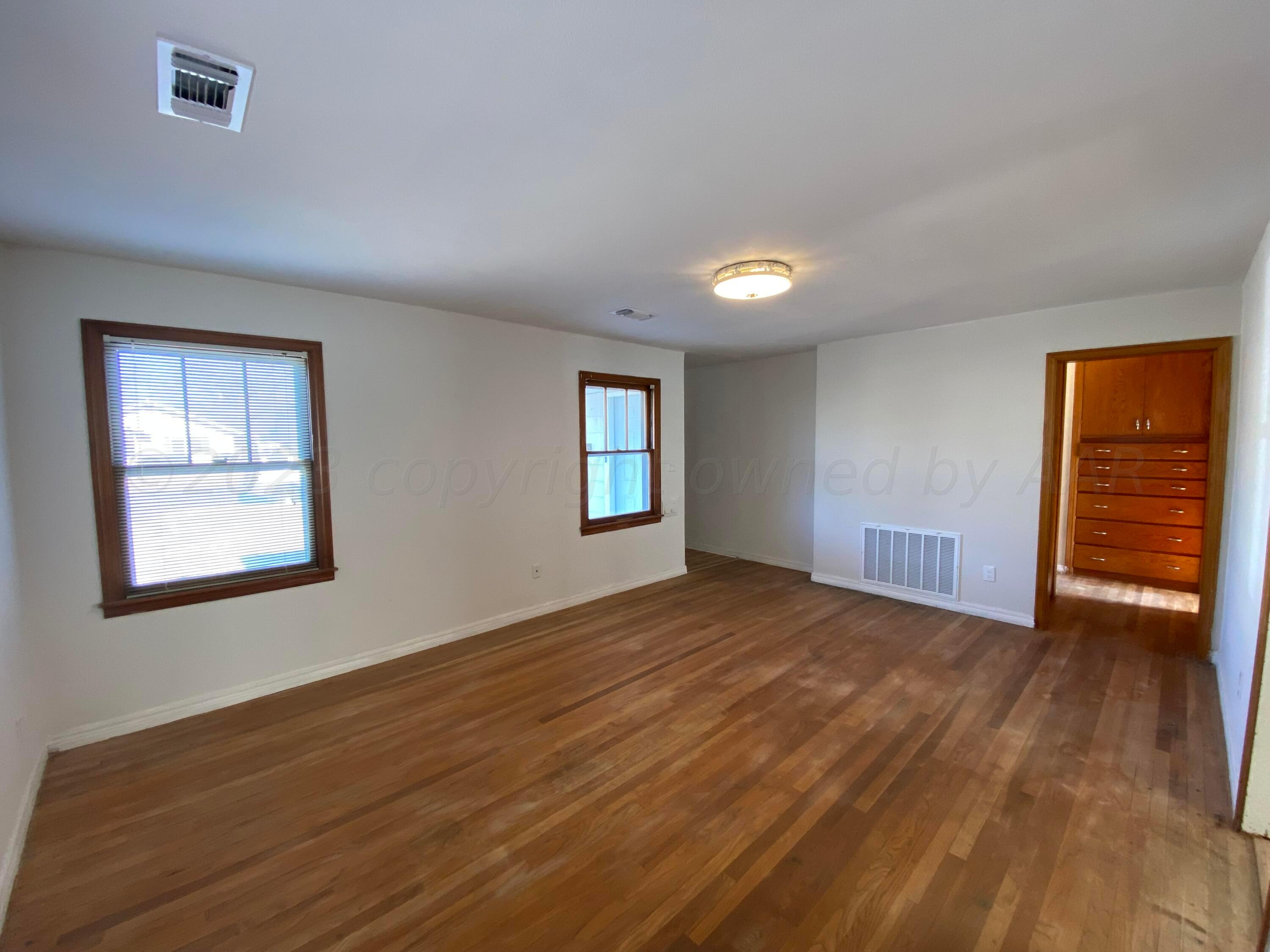 702 Sunset Terrace Amarillo, TX 79106 - Photo 2 of 12 IMG_3515