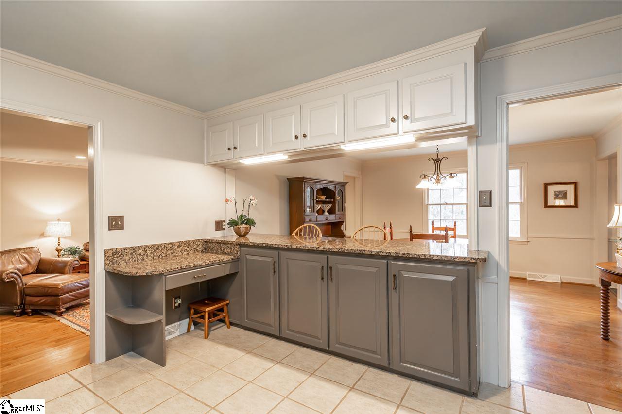 30 Ponderosa Road Greenville, SC 29607 - Photo 3 of 31