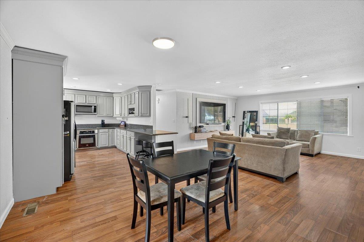 664 Middlefield Road Salinas, CA 93906 - Photo 14 of 50