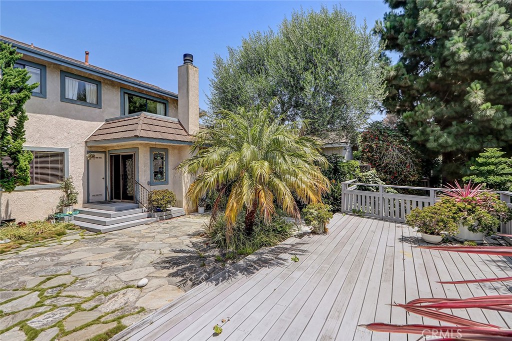 1216 3rd Street Manhattan Beach, CA 90266 - Photo 5 of 22