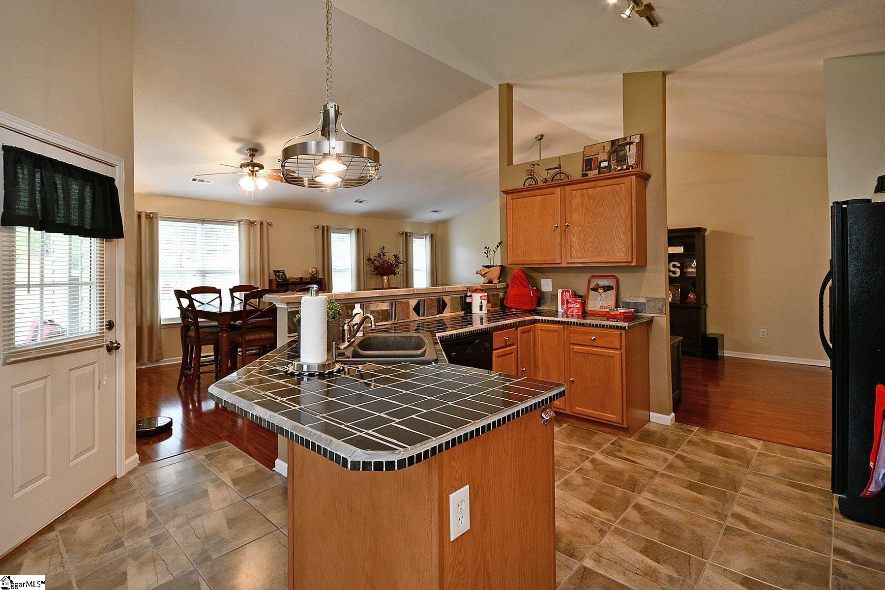 114 Soliel Way Pendleton, SC 29670 - Photo 8 of 29