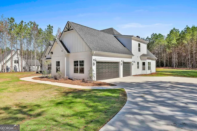 a view of a house with a swimming pool