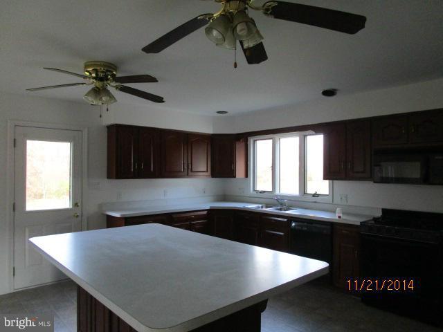 3550 Sigler Road Jefferson, MD 21755 - Photo 11 of 30 Kitchen