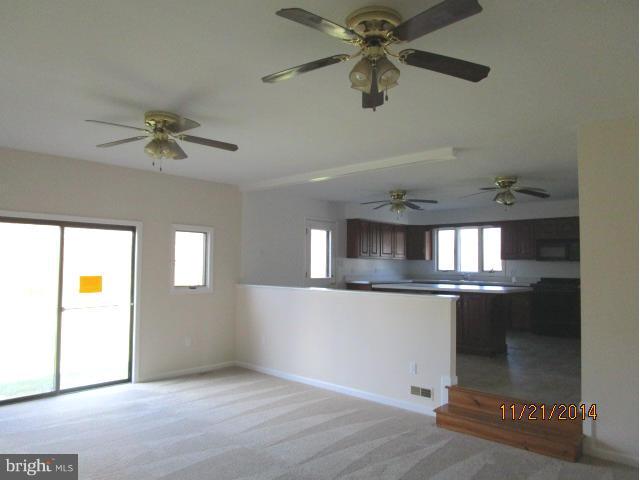 3550 Sigler Road Jefferson, MD 21755 - Photo 13 of 30 Living Room